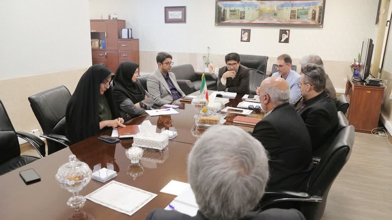 نباید اجازه دهیم ارزش نماز در جامعه کمرنگ شود