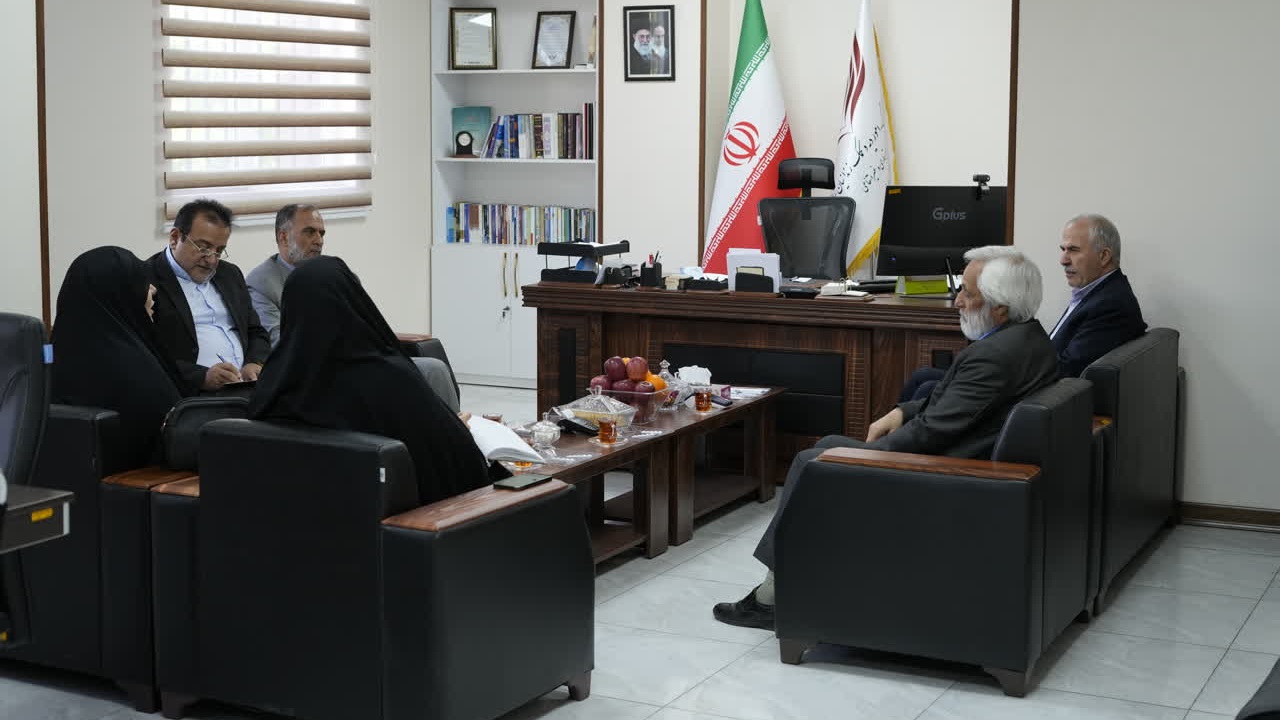 تقویت همافزایی کانونهای خدمت رضوی و ستاد دیه برای کاهش زندانیان مالی در البرز