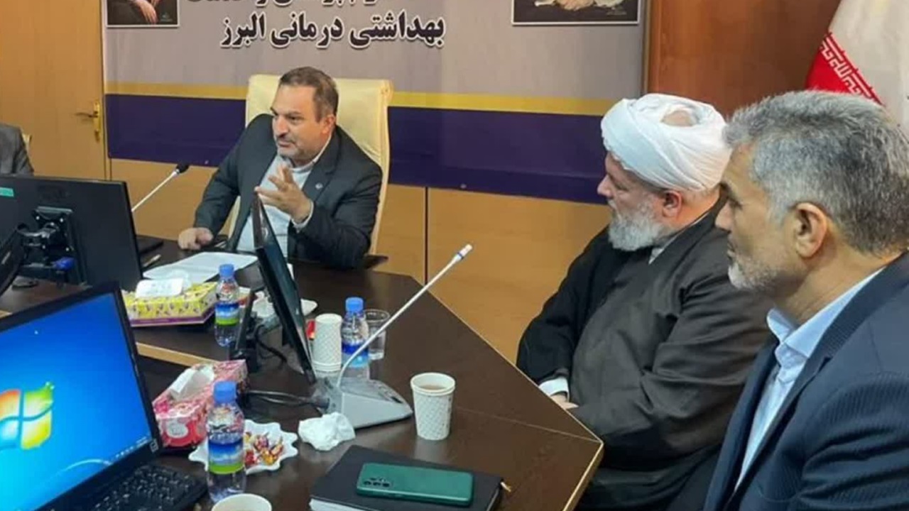 وجدان کاری و تعهد، کلید تحقق آرمانهای امام خمینی (ره) است