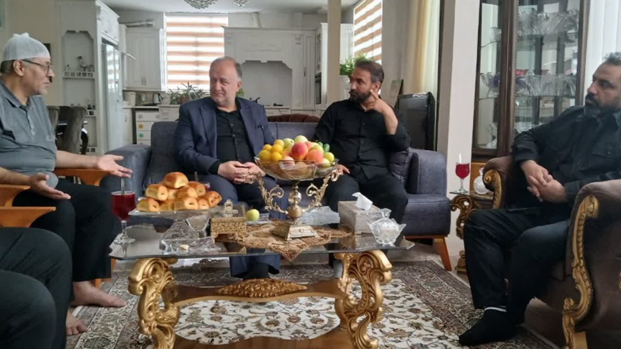 فرمانداری ویژه کرج در کنار آسیبدیدگان میدان سپاه
