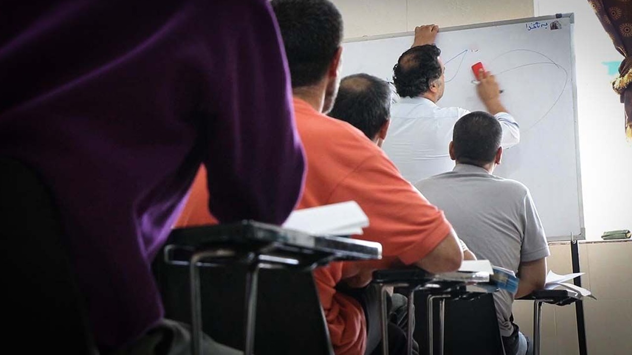 یک زندانی در قزلحصار تا مقطع دکترا پیش رفت
