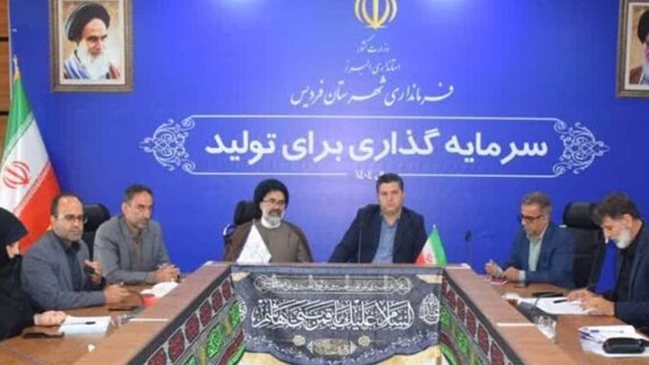 کاهش نارضایتی مردم با پیگیری و اقدام میسر است