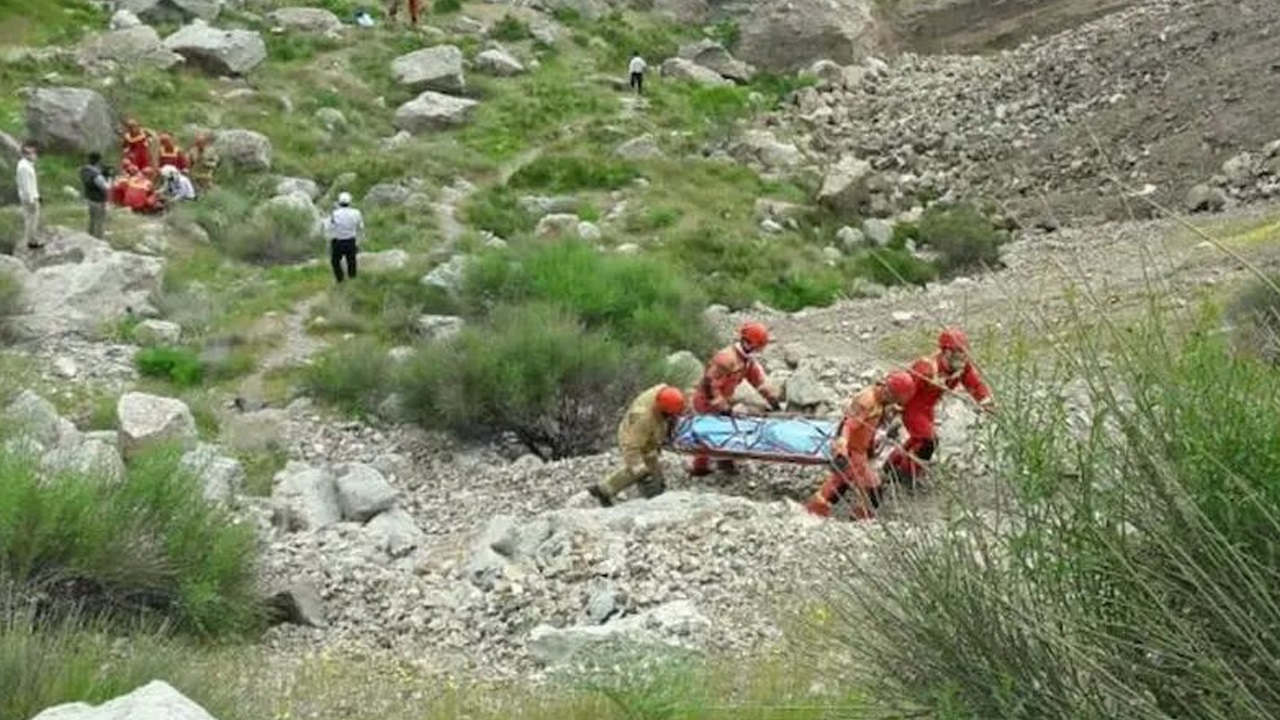 اعزام فوری تیم امداد و نجات به روستای میر طالقان