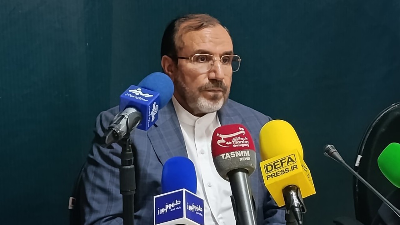 نماینده مجری نیست، مطالبهگر است